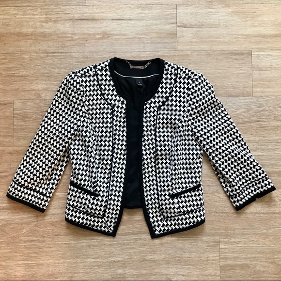 White House Black Market Jackets & Blazers - White House Black Market houndstooth Blazer